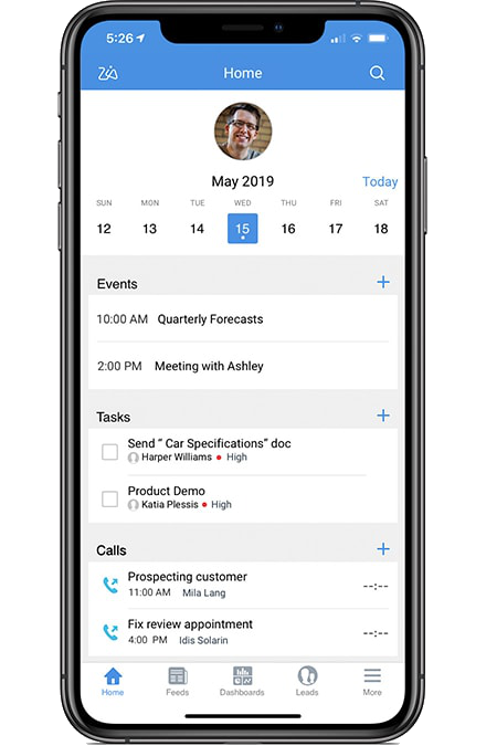 Zoho CRM mobiele app op een smartphone